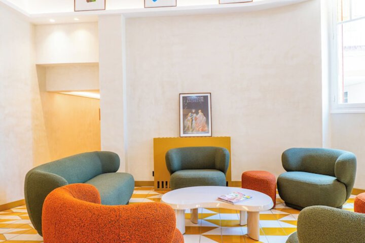 Hotel Lobby