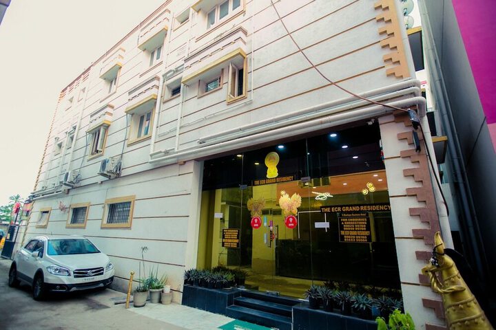 OYO 6869 ECR GRAND RESIDENCY