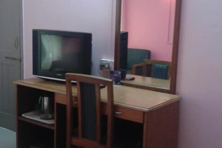 Room 5 of 21