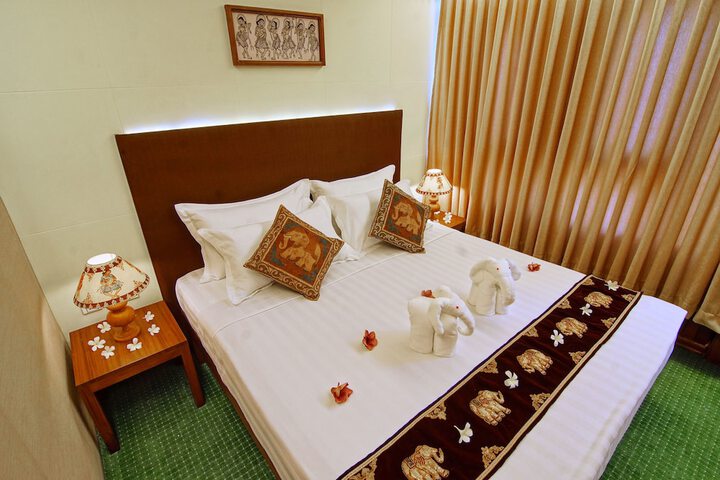Room 6 of 67