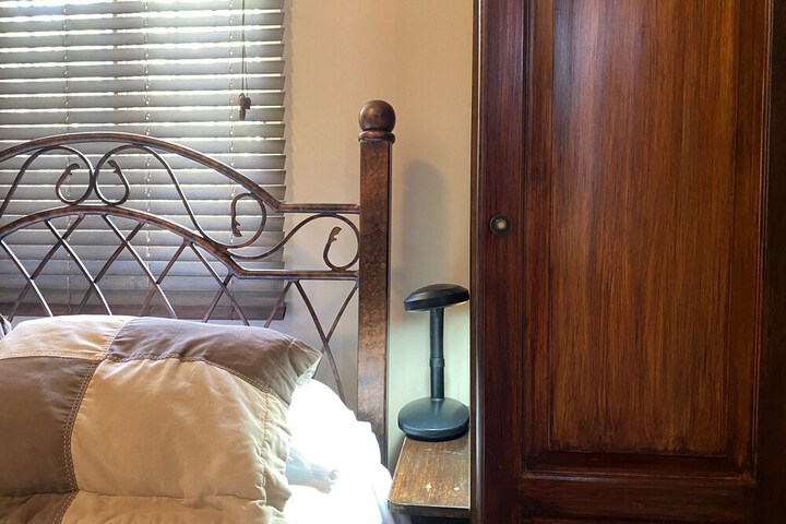 Room 13 of 120