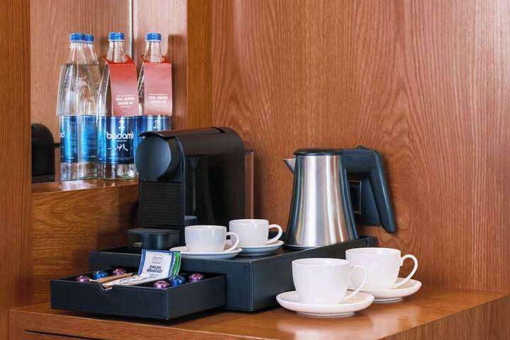Breakfast/Coffee Service 42 of 78