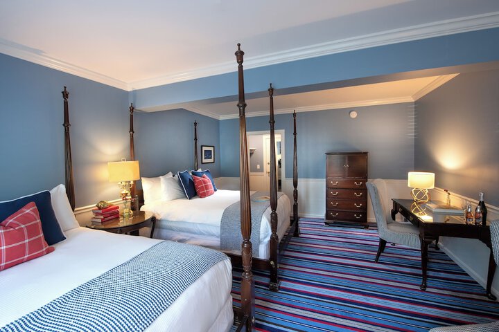 Room 26 of 108