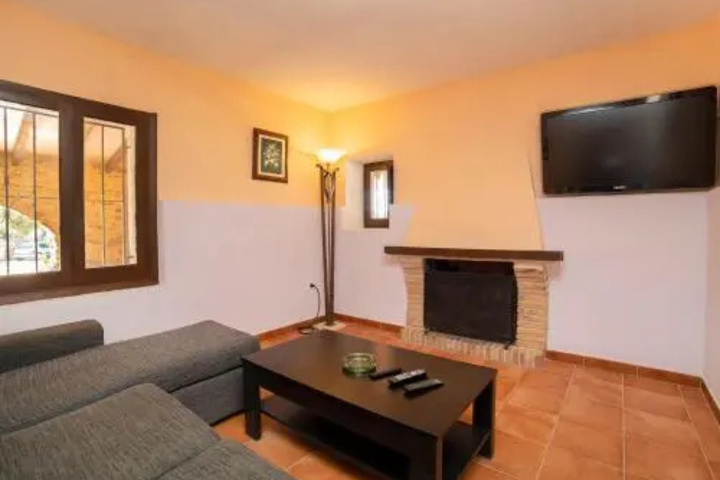 Room 2 of 20