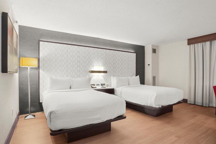 Basic 2 Double Beds (8 of 10)