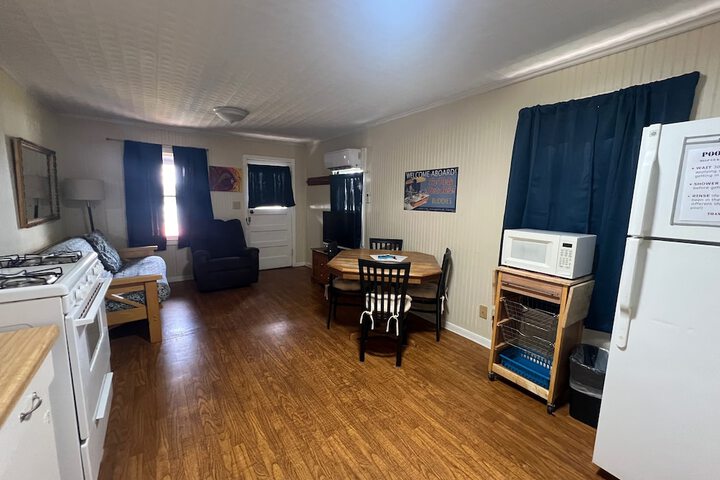 Room 45 of 98