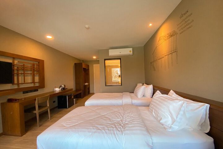 Room 30 of 95