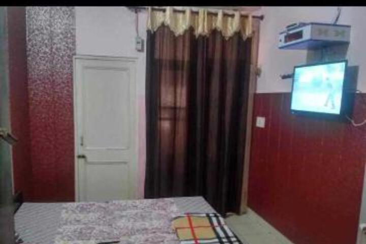 SPOT ON 89721 Dhruv Hotel