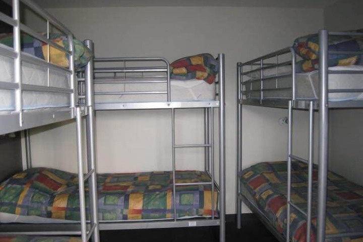 Room 10 of 39