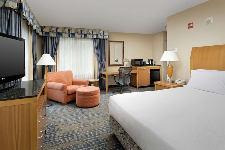 Room 9 of 37