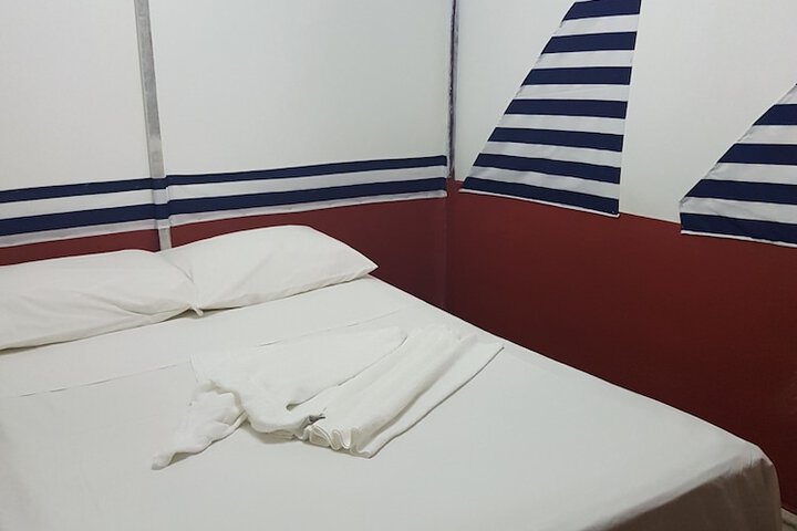 Room 4 of 31