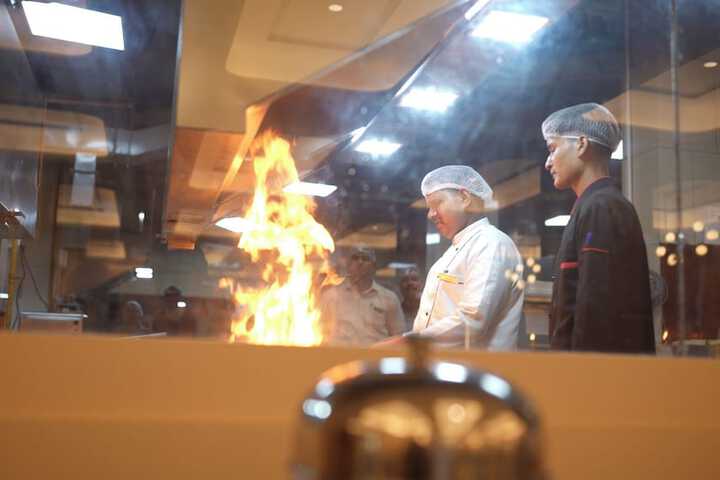 Dining 49 of 87