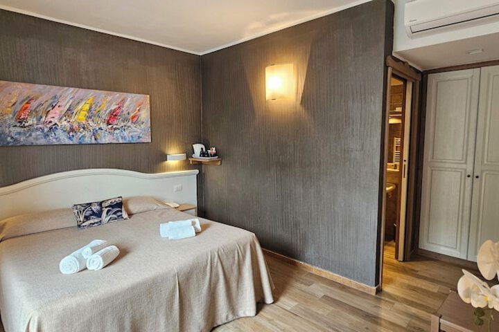 Room 59 of 194