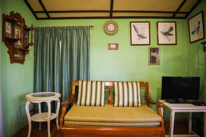 Room 32 of 68