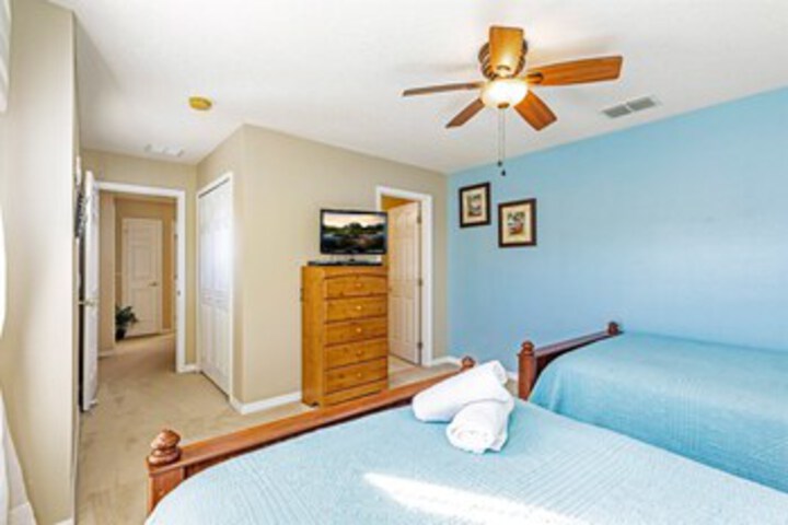 Room 34 of 39