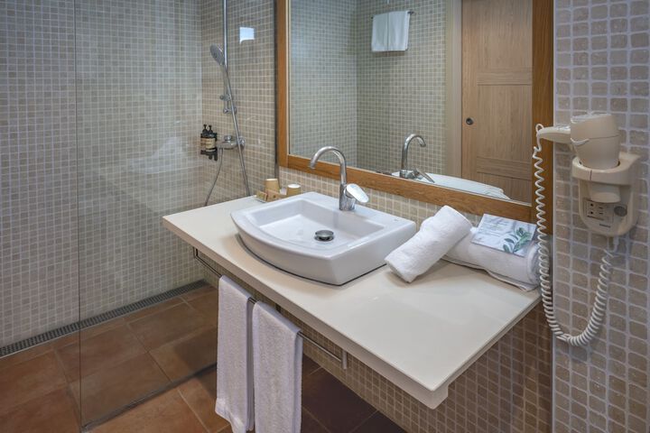 Clean Restrooms