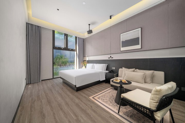 Room 19 of 64
