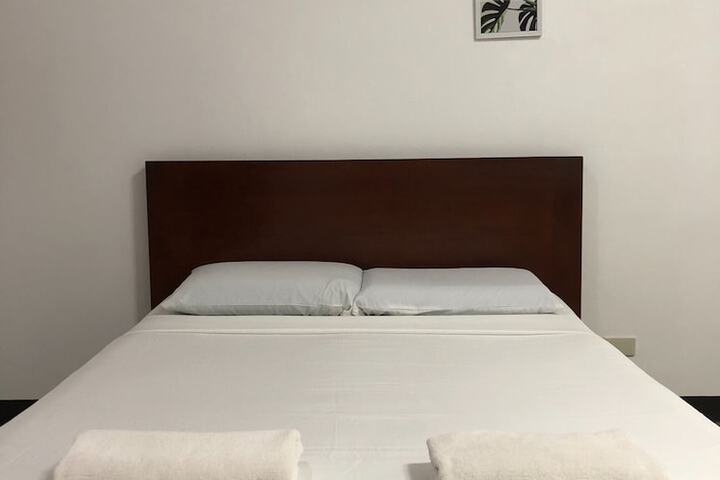 Room 3 of 16