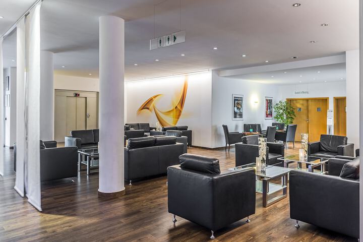 Guest Lobby