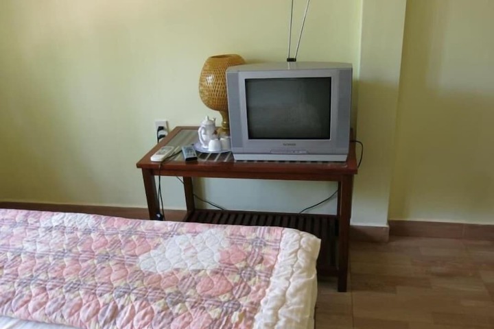 Room 5 of 29