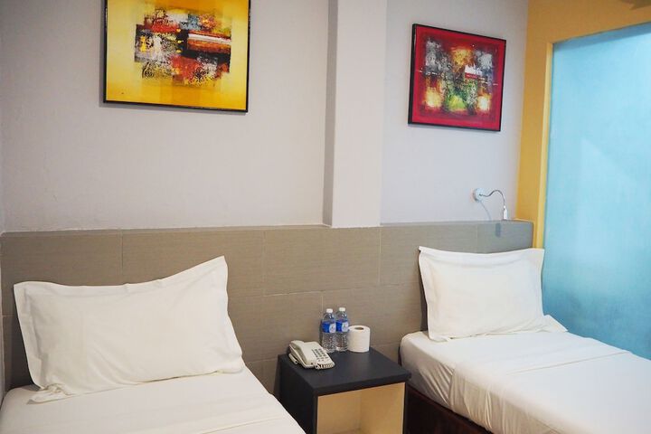 Room 4 of 45