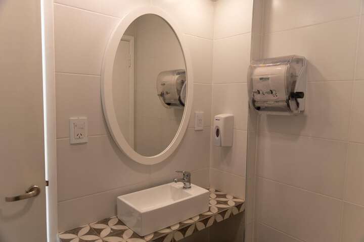 Room 20 of 38