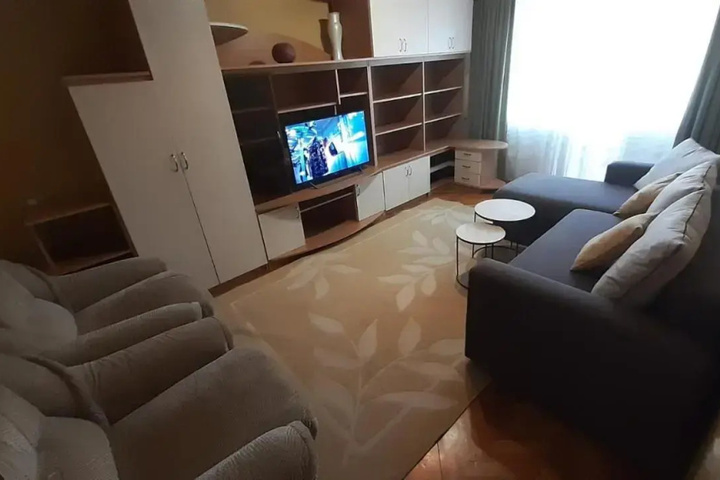 Room 3 of 10