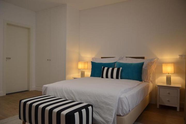 Room 1 of 10