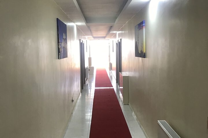 Ballroom/Hall 35 of 47