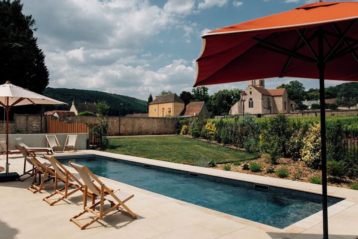 Pool 13 of 33