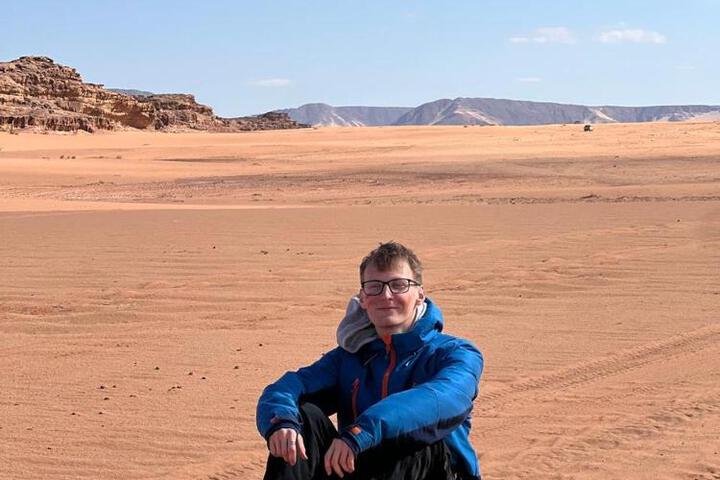 ROYAL DESERT BUBBlE LUXURY CAMP