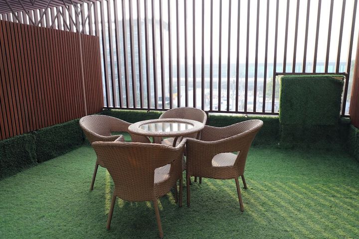 Guest Lobby
