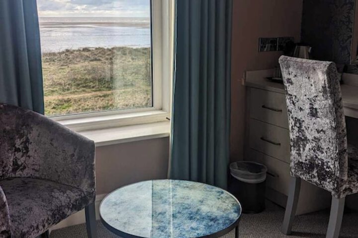 Room 25 of 66