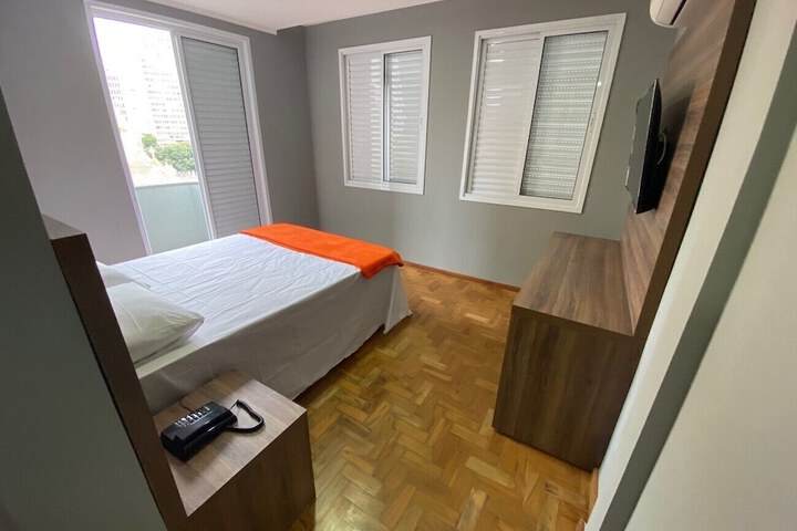 Room 8 of 22