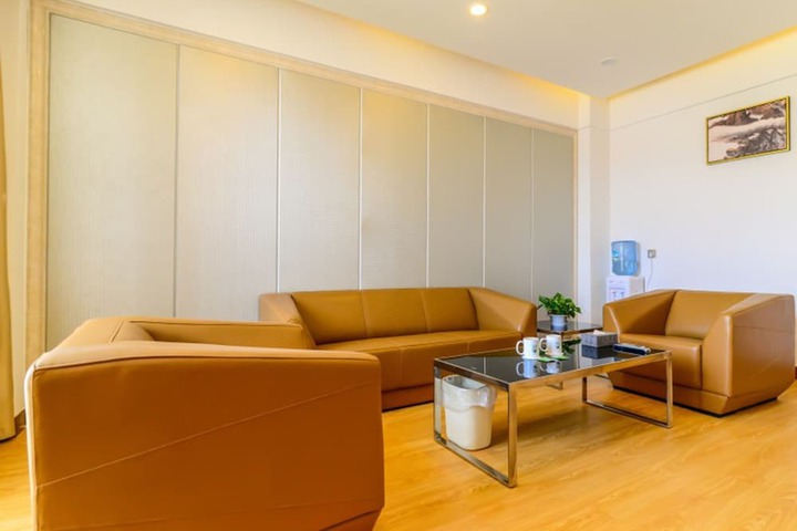 Room 5 of 21