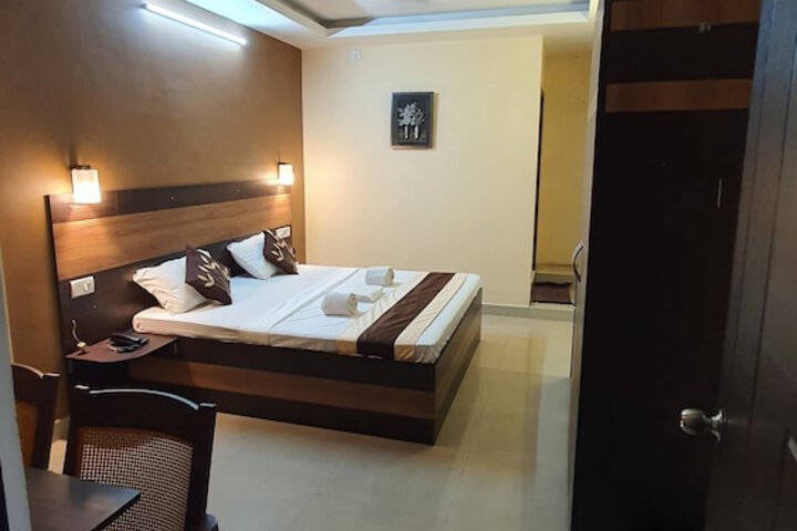 Room 14 of 50