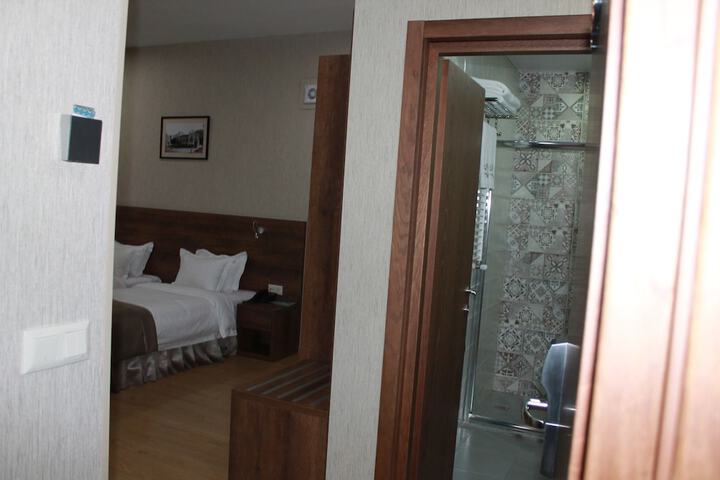 Room 8 of 45
