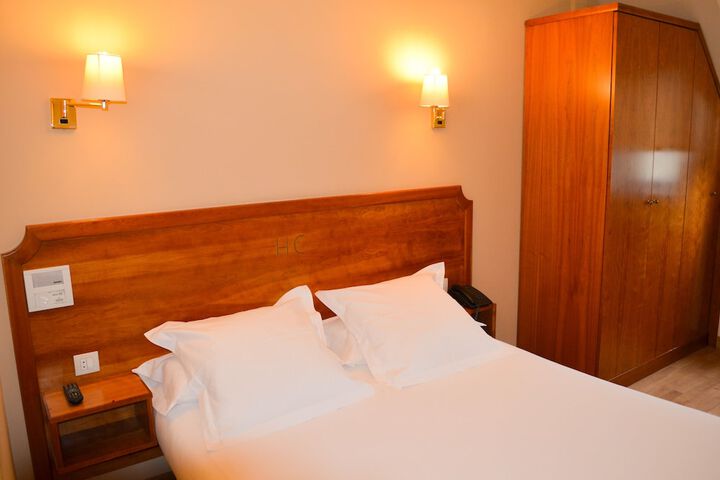 Room 10 of 49