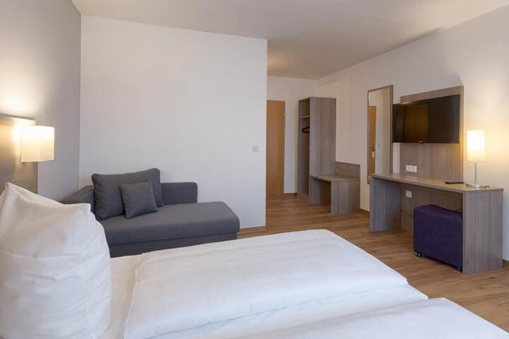 Room 7 of 55