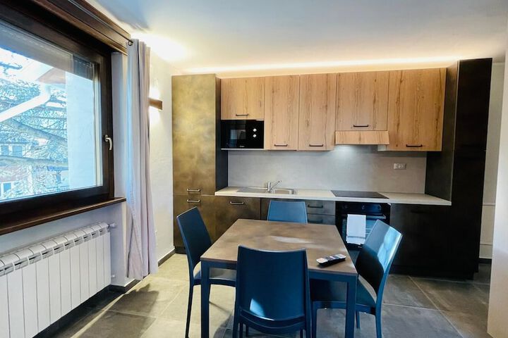 Room 8 of 21