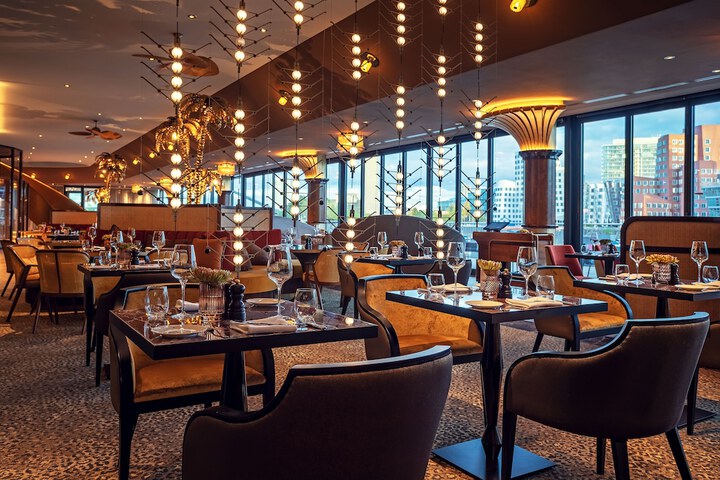 Dining 45 of 67