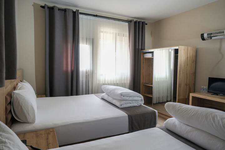 Room 8 of 41