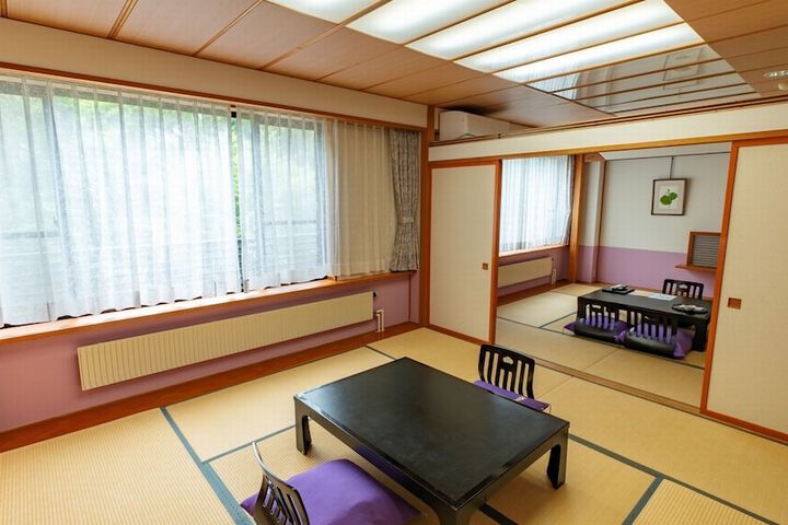 Room 10 of 96