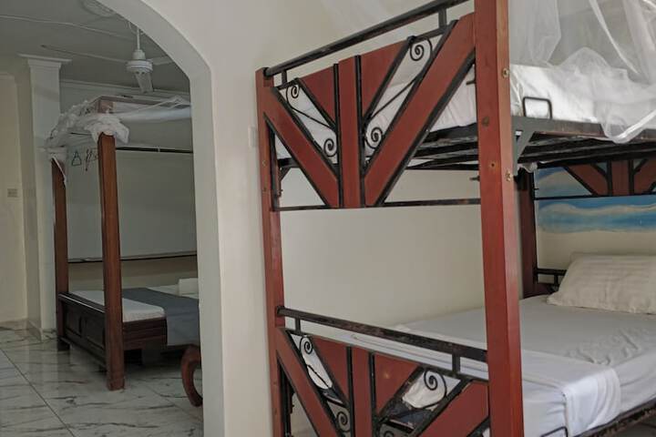 Room 11 of 43