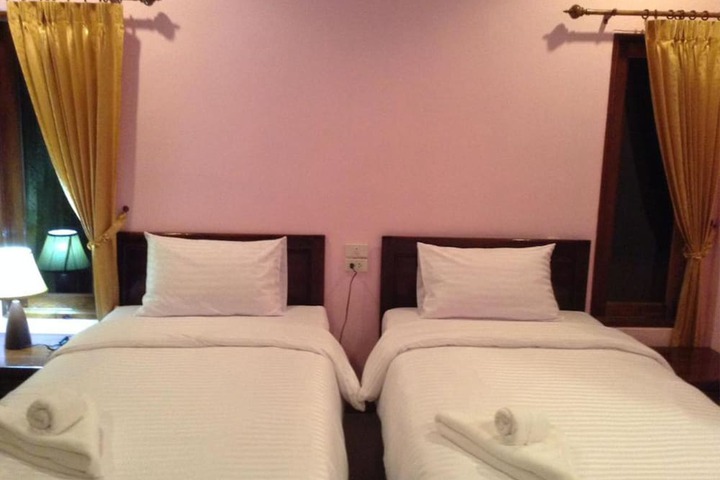 Room 16 of 53