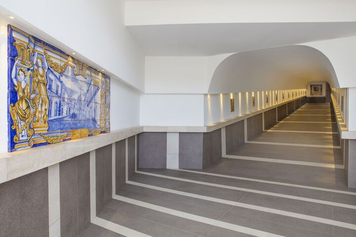 Ballroom/Hall 59 of 73