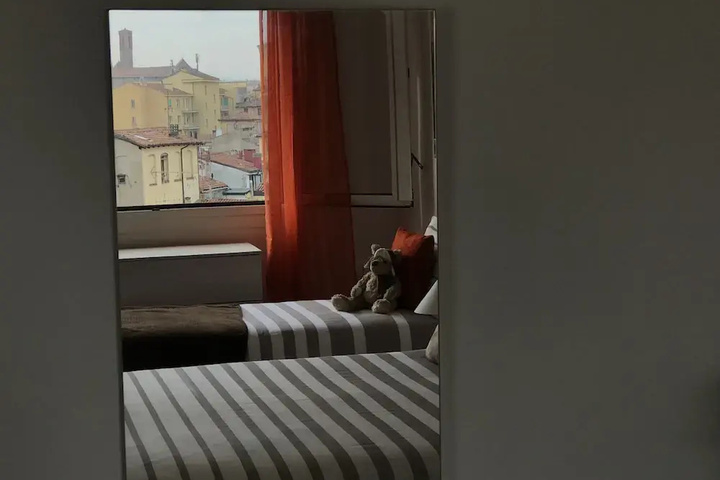 Room 3 of 17