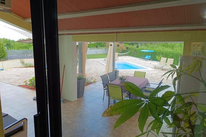 Terrace/Patio 19 of 49