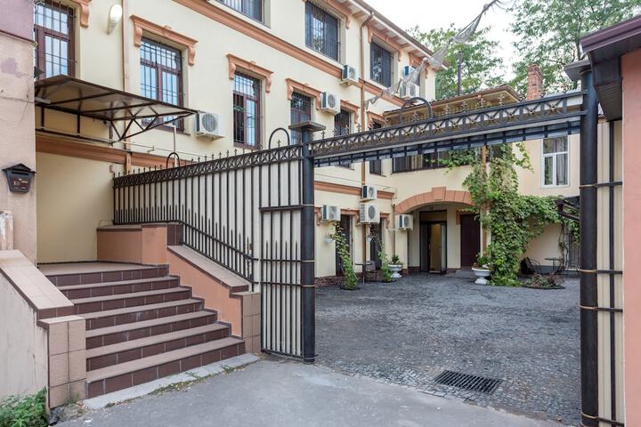 TsaTsa Hotel - Hostel