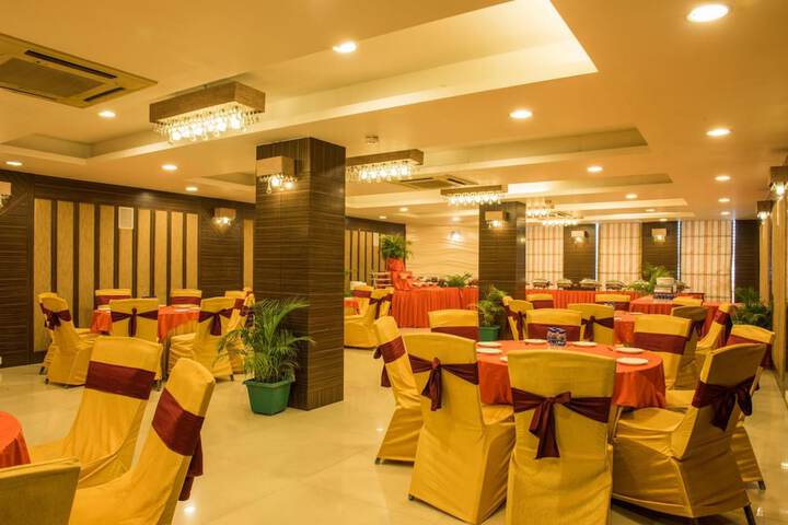 Dining Photos